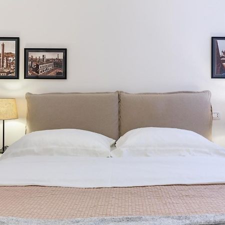 Bologna Piazza Del Nettuno Apartment Ngoại thất bức ảnh