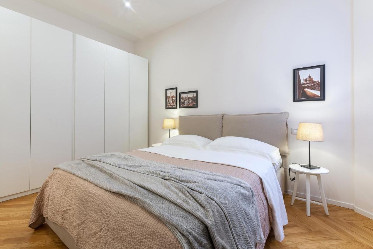 Bologna Piazza Del Nettuno Apartment Ngoại thất bức ảnh